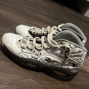 Reebok men’s White and Gray Graphic High-Top Sneakers